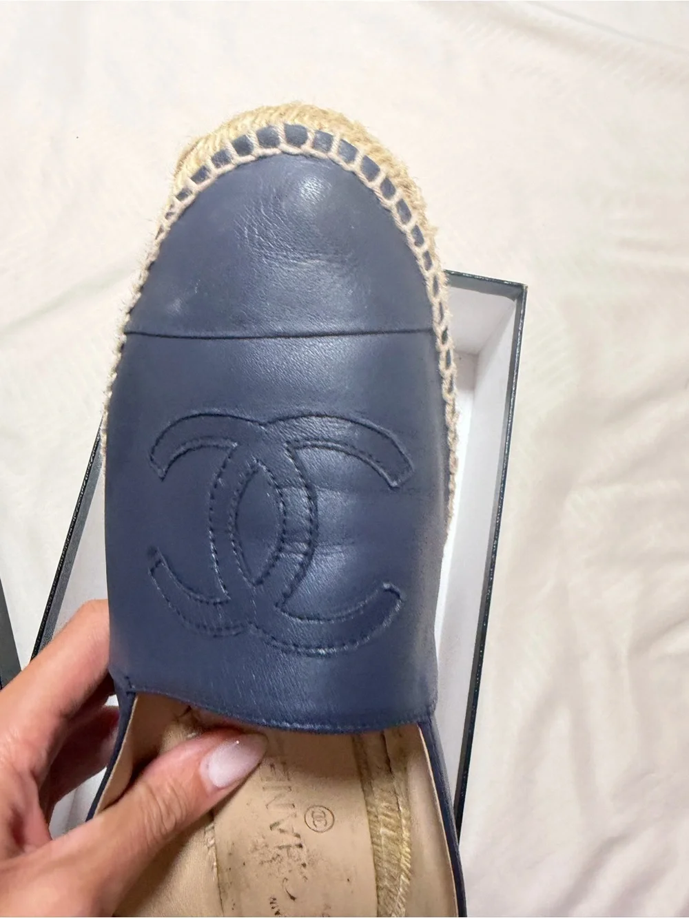 CHANEL authentic navy