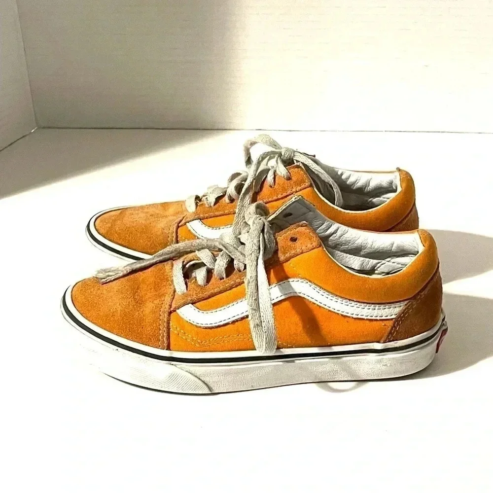 Vans Old Skool Sneaker boy 4 / women 5.5 Tennis Shoe Low-Top Orange Suede Canvas