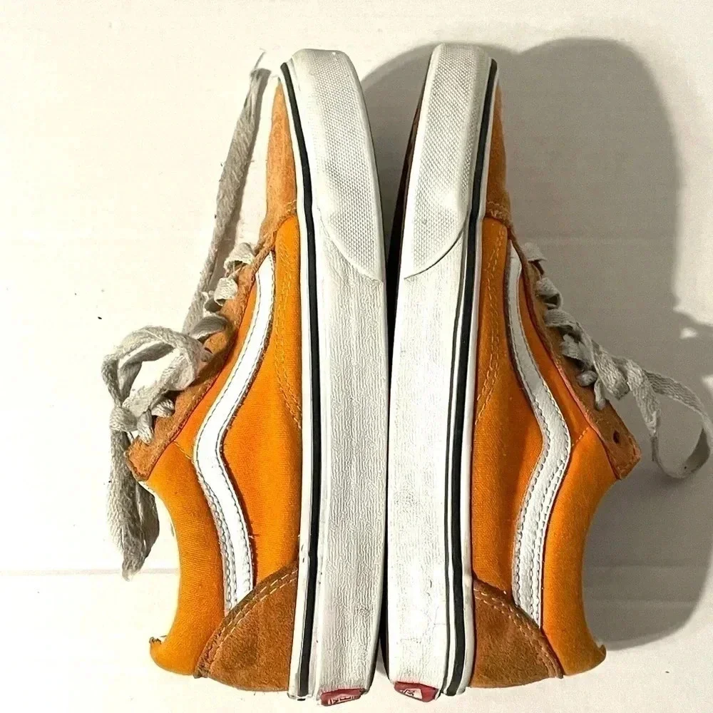 Vans Old Skool Sneaker boy 4 / women 5.5 Tennis Shoe Low-Top Orange Suede Canvas