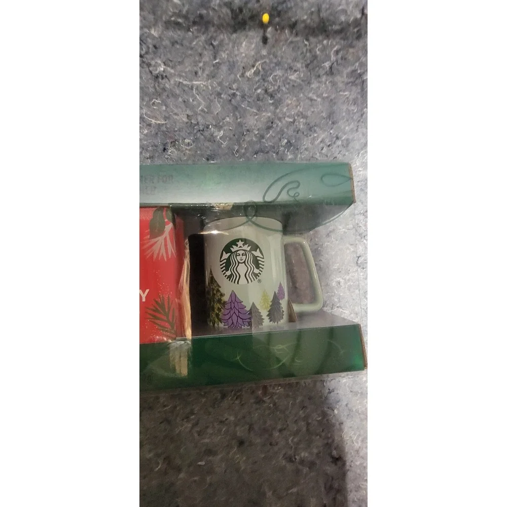 Starbucks 2022 chirstmas