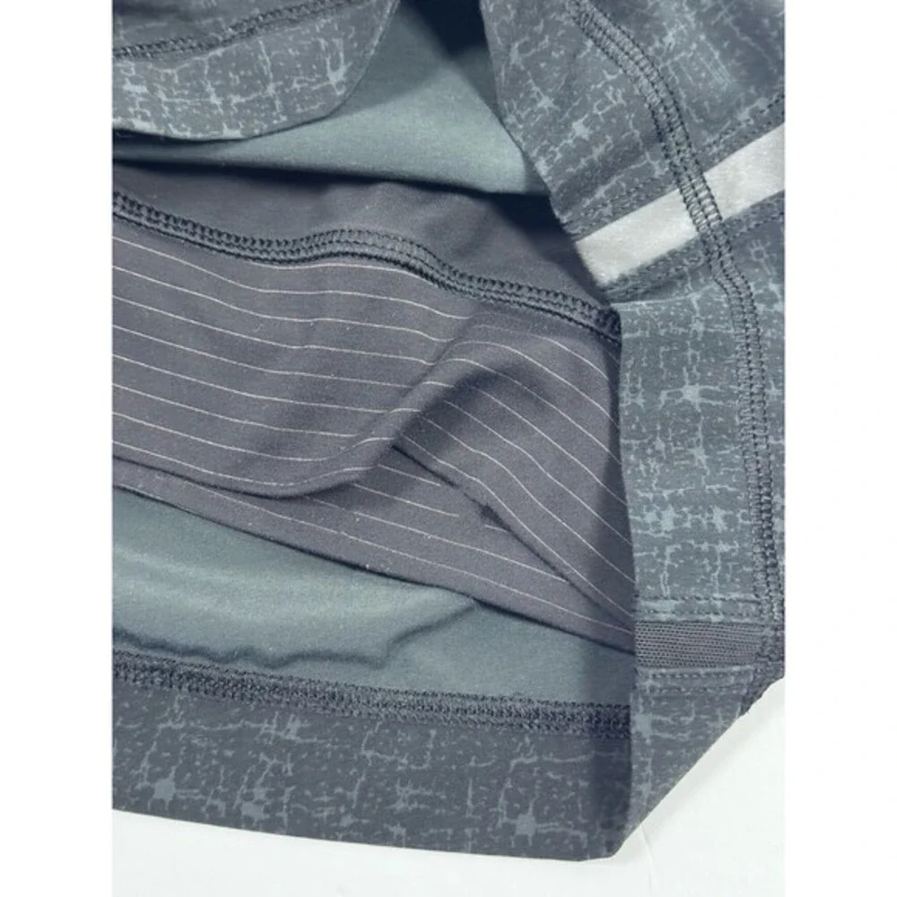 Lululemon Athletic Shorts Men Large Gray Black Lined Running Training Athleisure