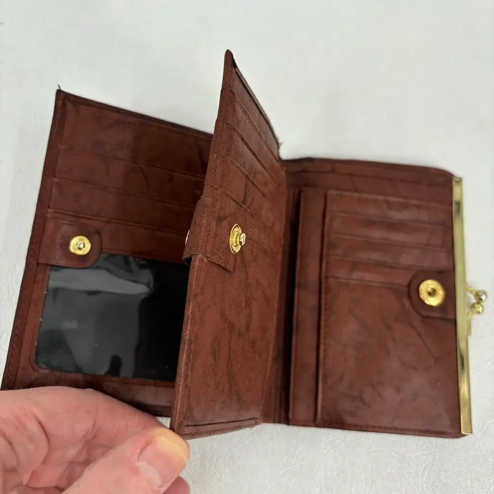 Buxton leather wallet