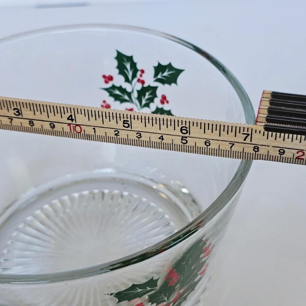 N/A festive glass