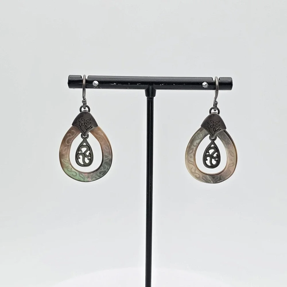 SILPADA Abolone Shell Earrings 925 Sterling Silver Etched‎ Teardrop Dangle Drop