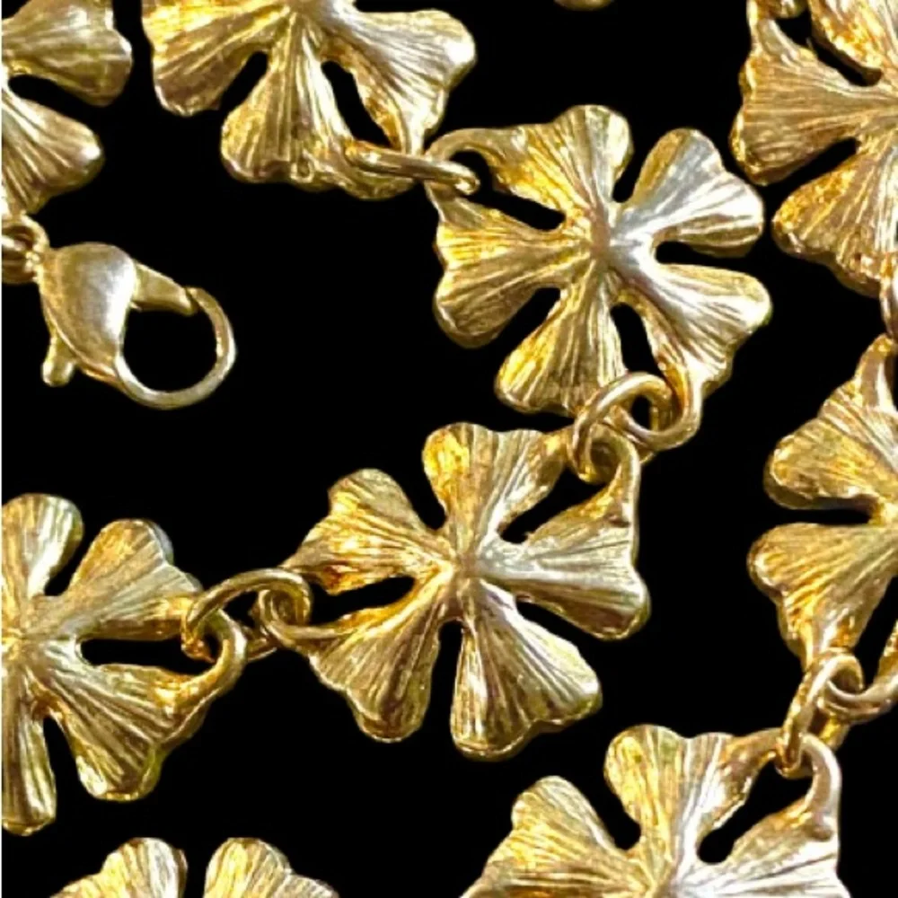 Uknown vintage gold