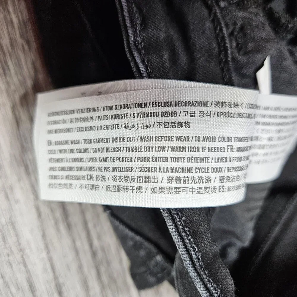 Hollister brand pre