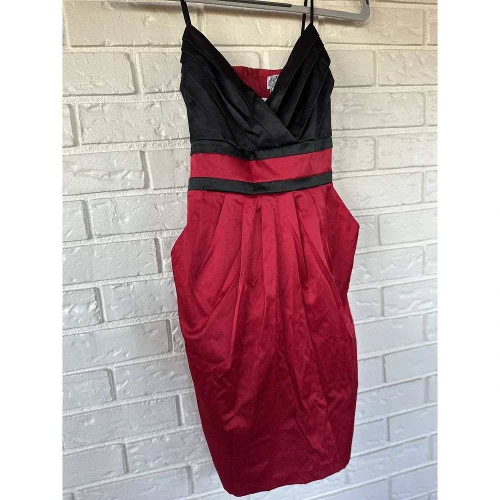 Trixxi Red & Black Satin Y2K‎ Cocktail Dress Juniors Size 9