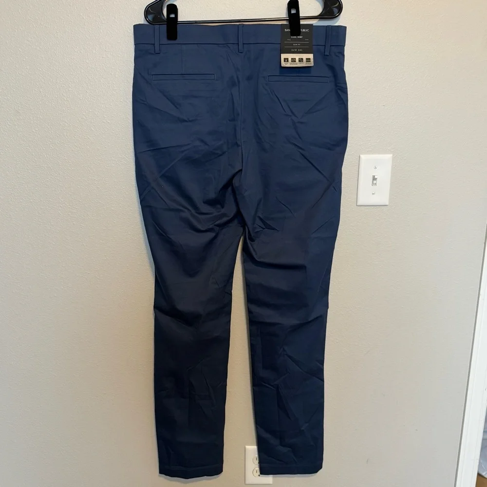 Banana Republic elegant dark