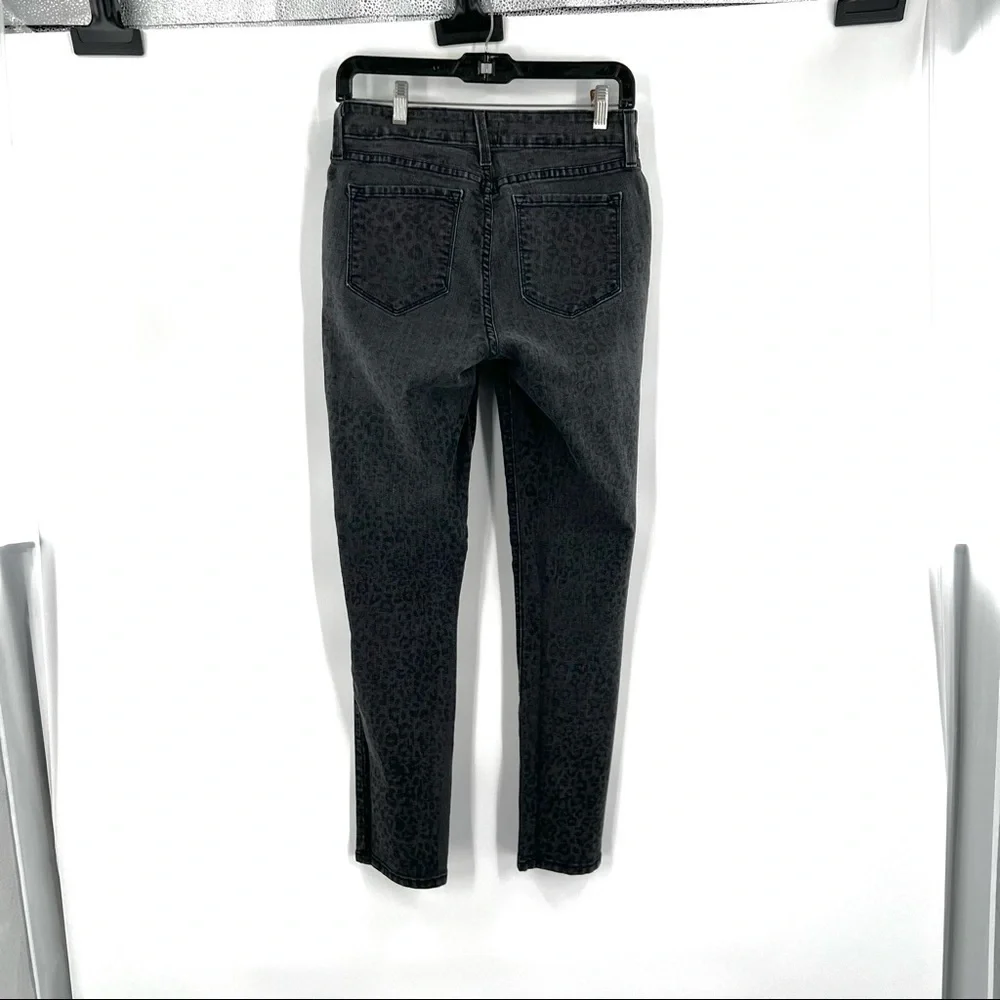 NYDJ shop confidence