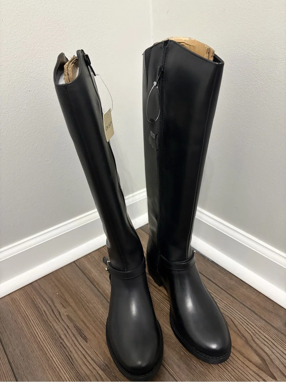 ON 34th timeless black
