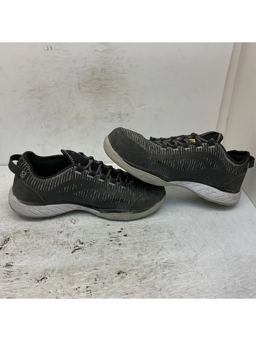 Skechers used shoes