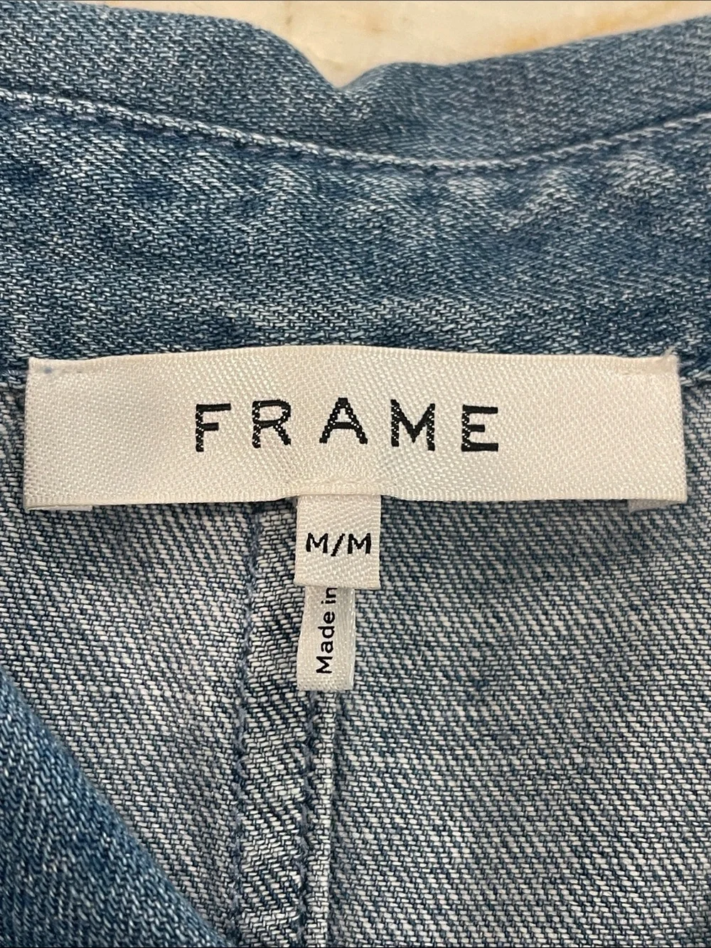 FRAME Denim Cropped Cotton Shirt in Shoreline Wash Size M