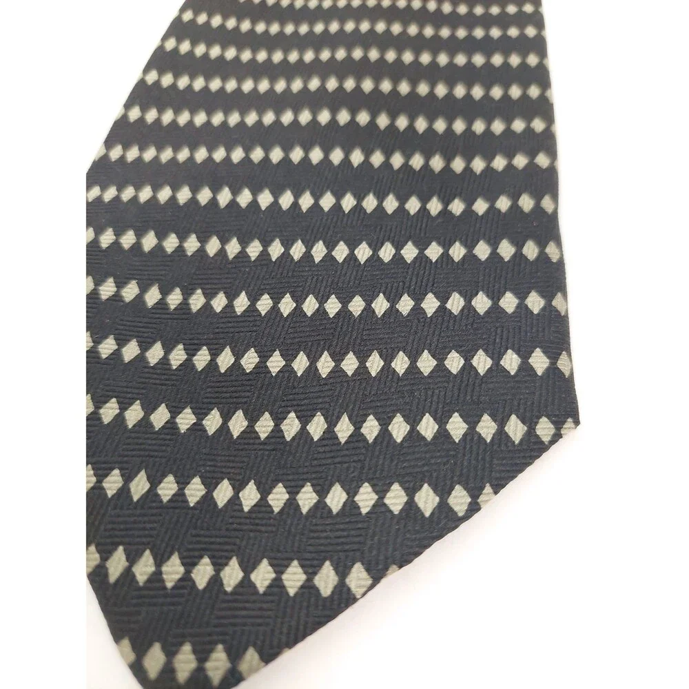 Tongue Tied men tie