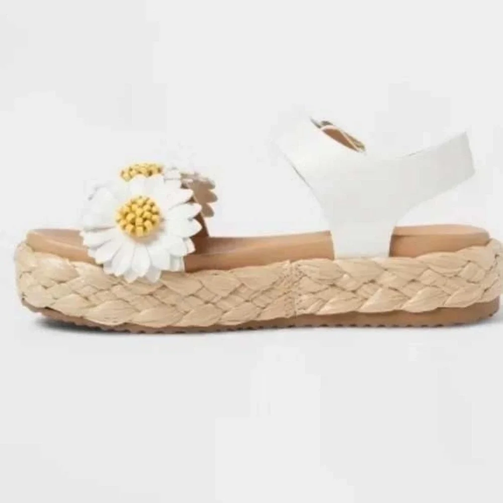art class sandals built summer