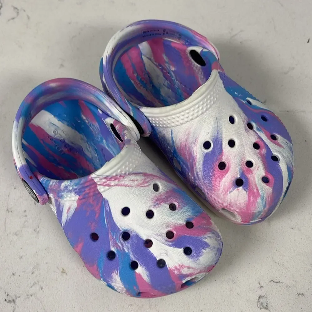 CROCS brand style