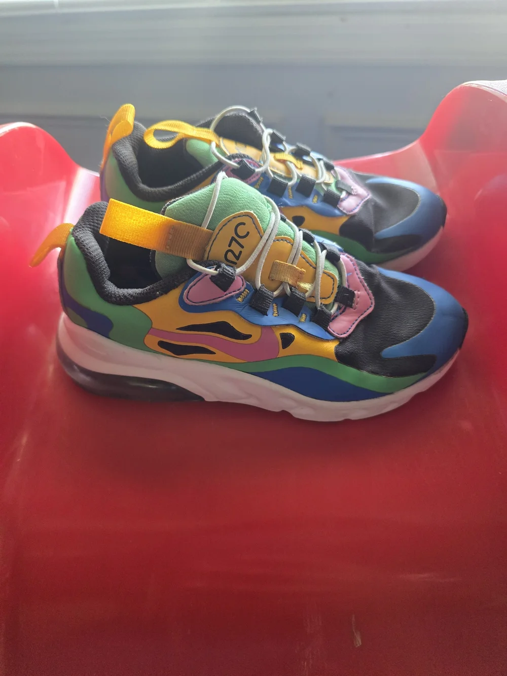 Nike bright multicolor