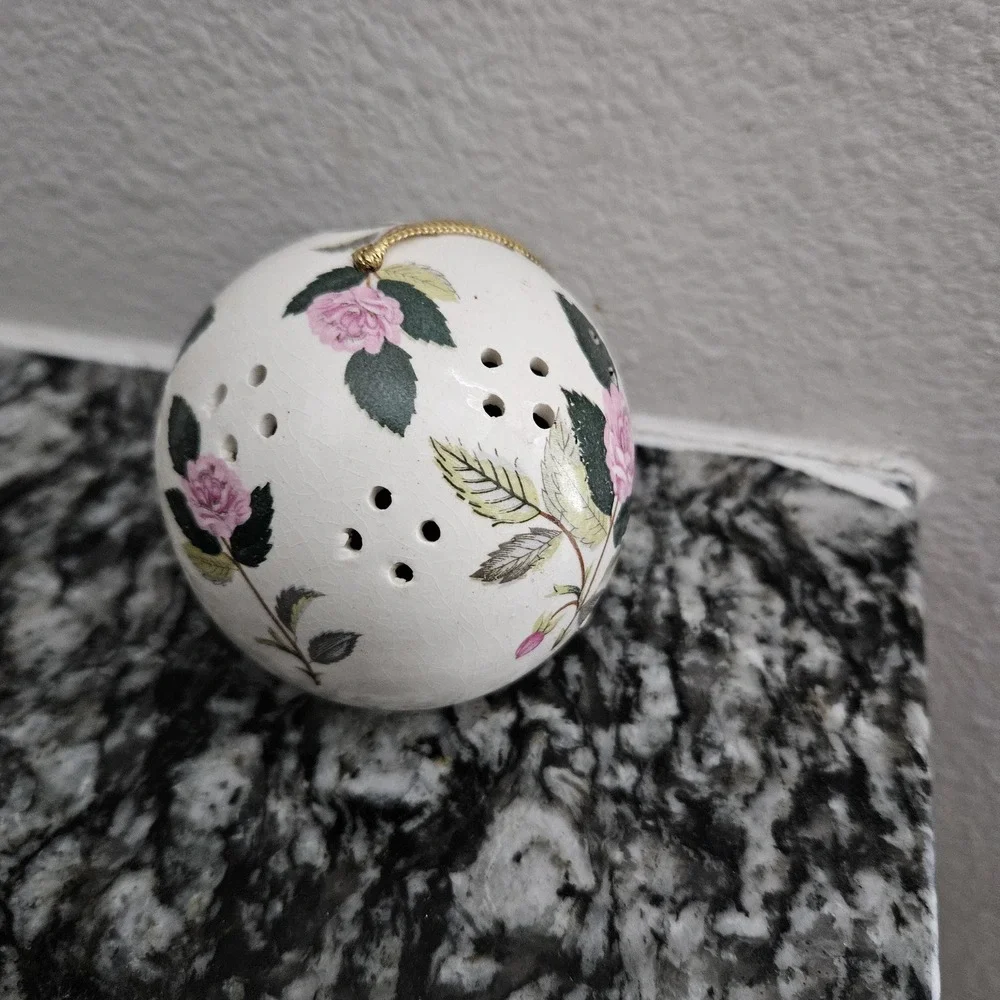 VTG Ceramic Hanging Scent‎ Celebrity Sachet Holders Potpourri Ball Floral Japan