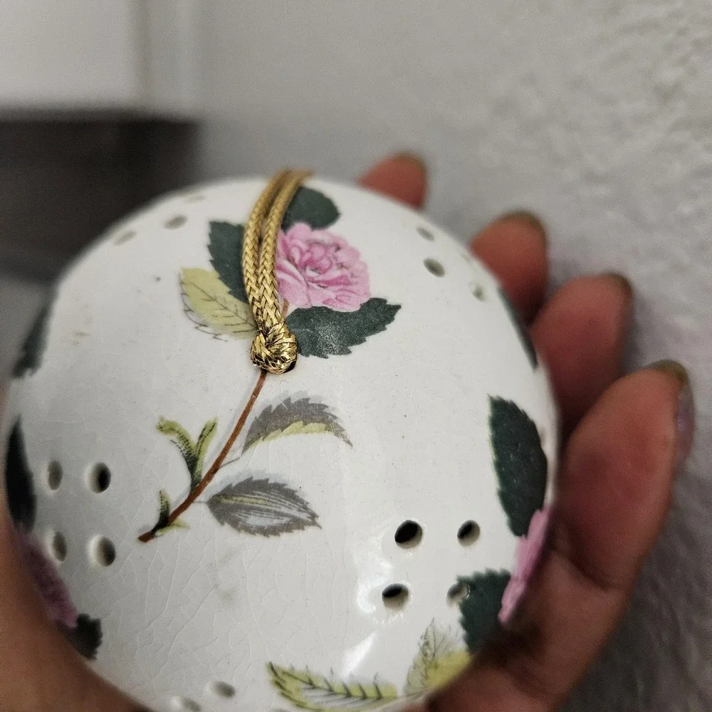 VTG Ceramic Hanging Scent‎ Celebrity Sachet Holders Potpourri Ball Floral Japan