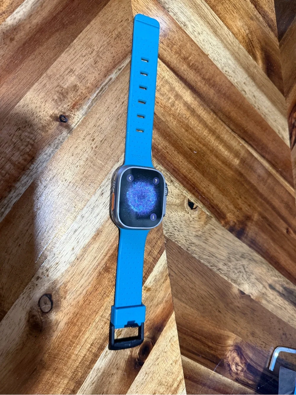 Apple wore this