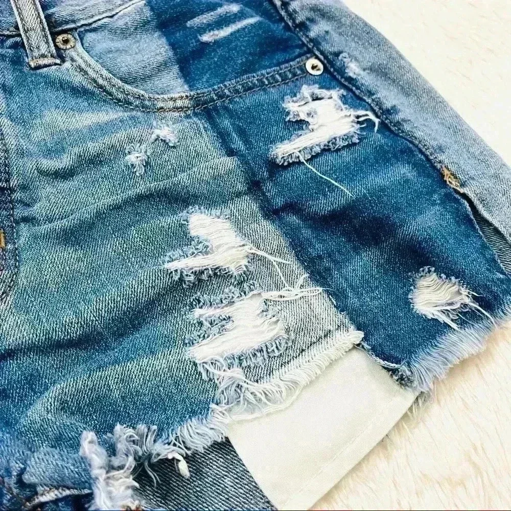 American Eagle Outfitters these stylish