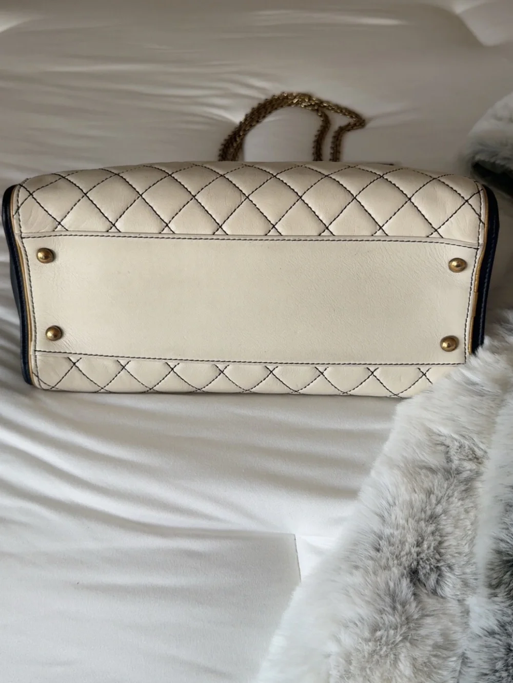 CHANEL stunning quilted