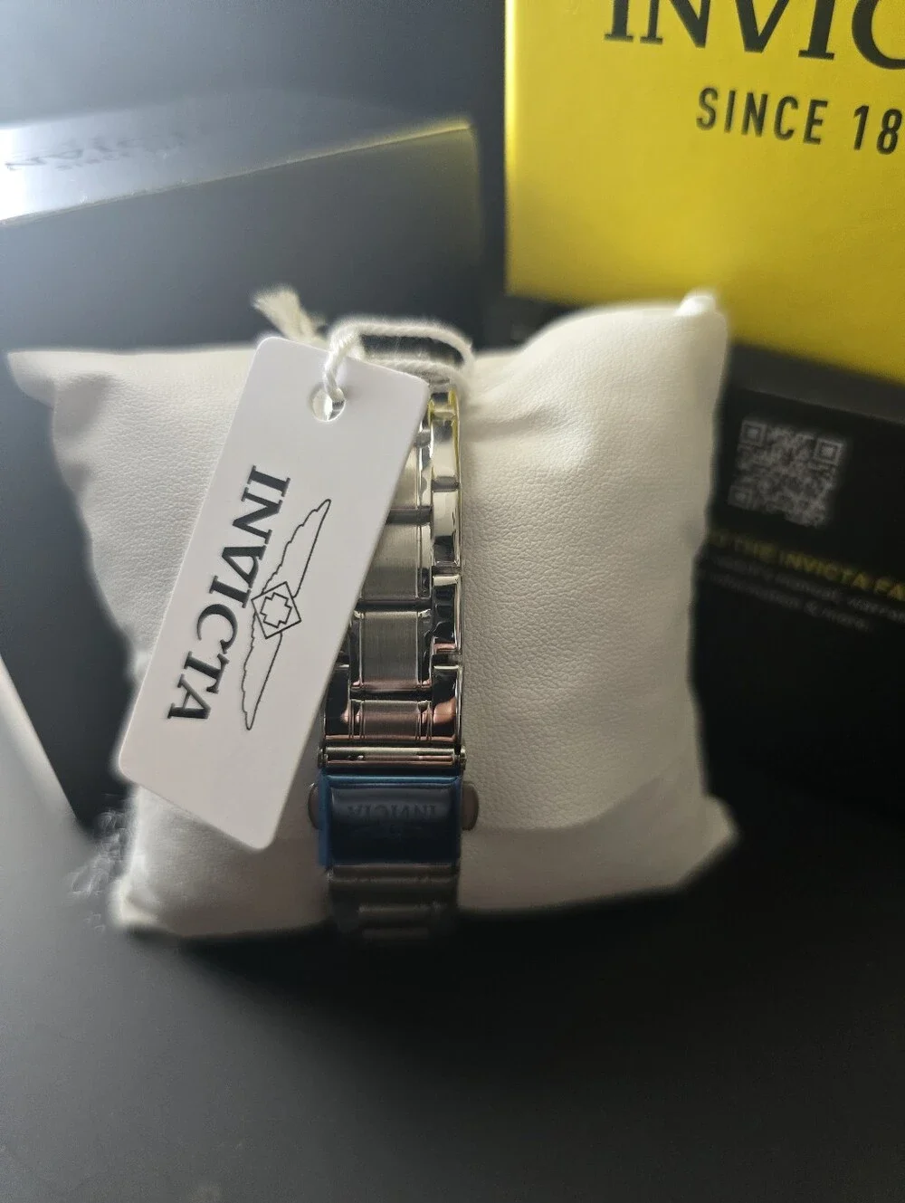Invicta classic women