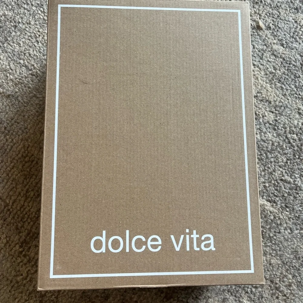 Dolce Vita strolling buckle fit