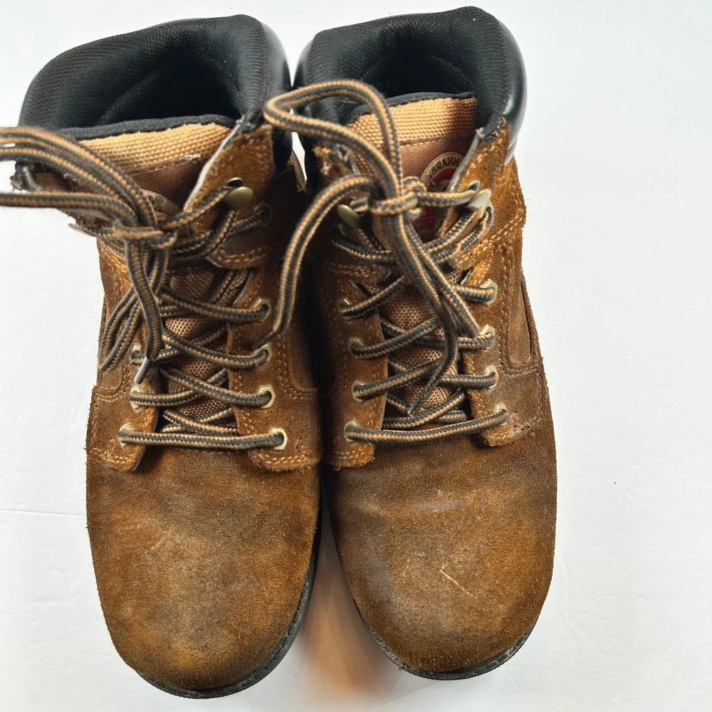 Brahma shoe size