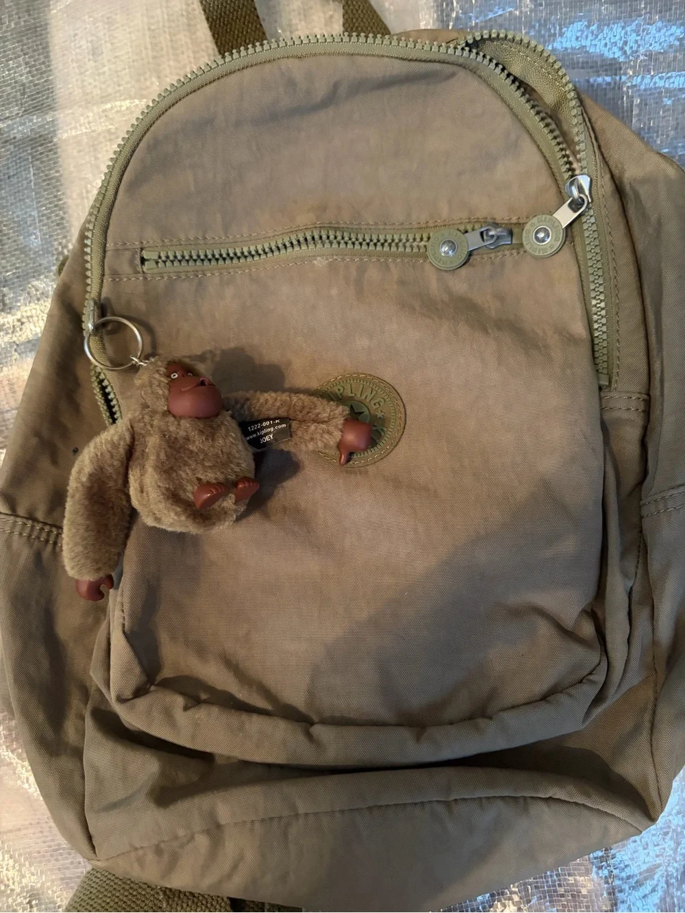 Kipling organizer which