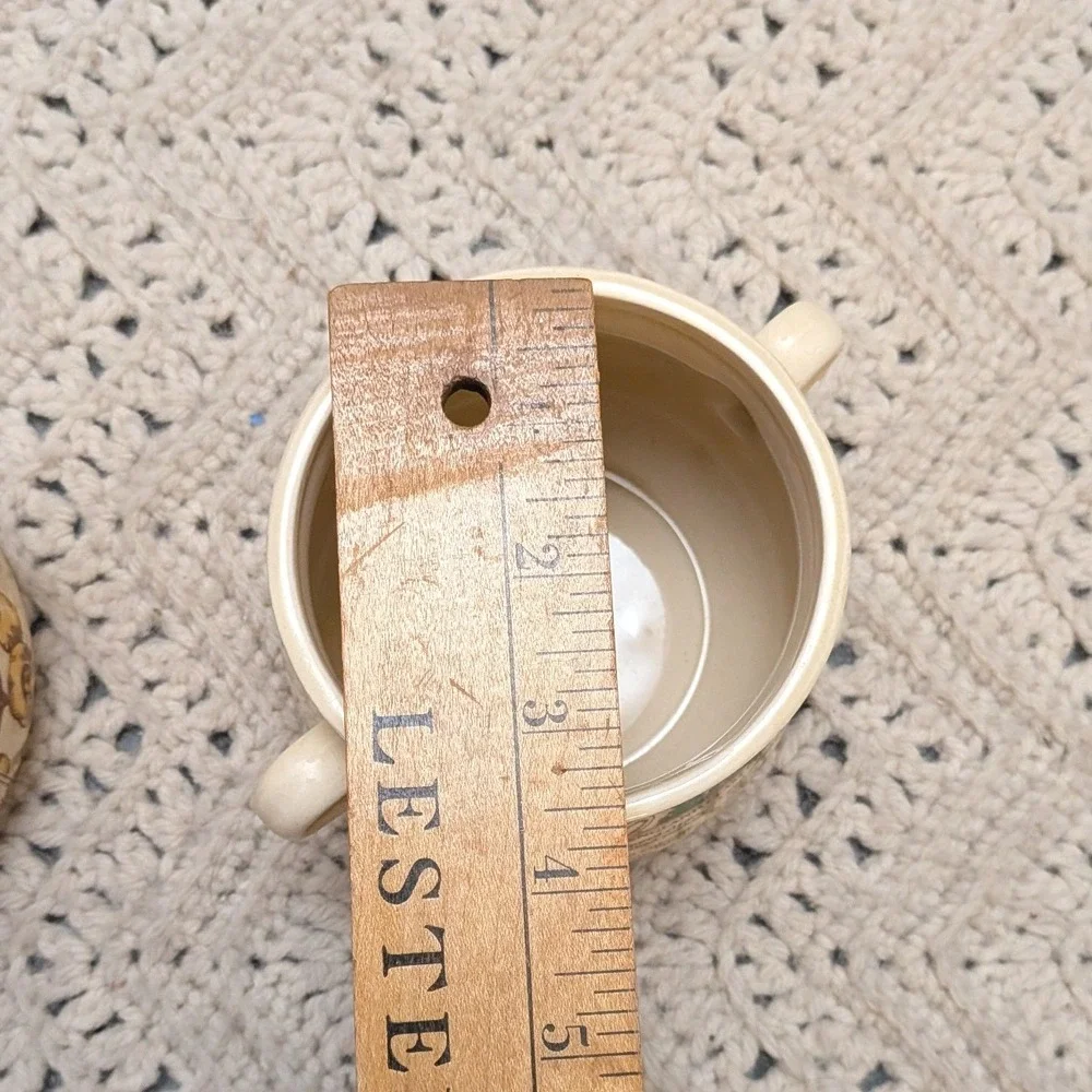 Unbranded vintage ceramic