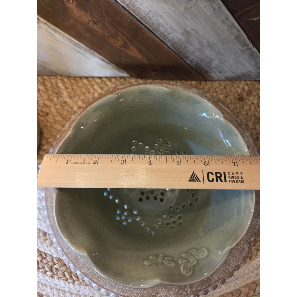 N/A ceramic berry