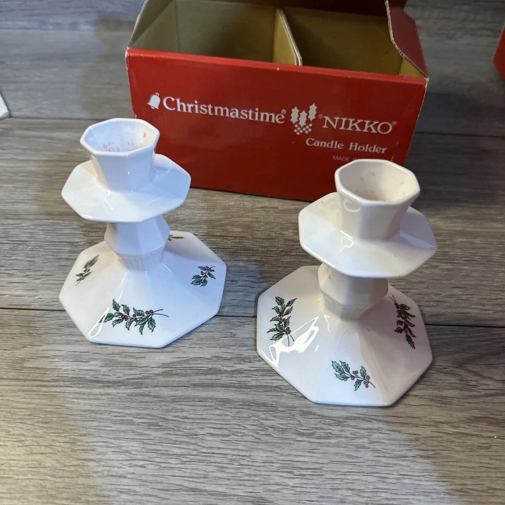 Nikko‎ Candle Holder Set Unisex OS White Good Christmastime Holly Berry Japan