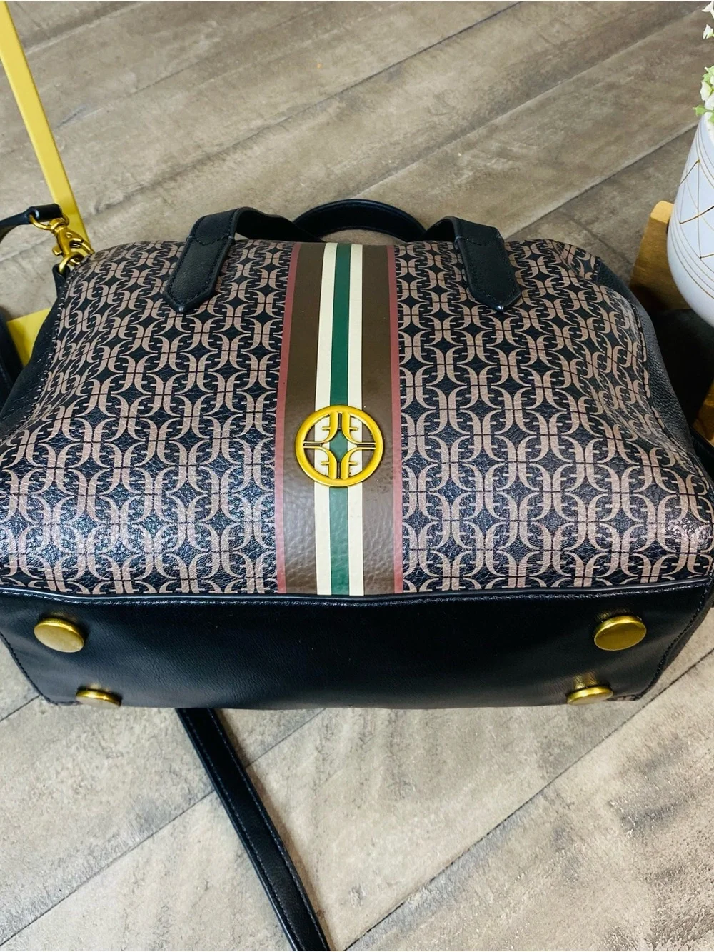 Fossil sydney satchel