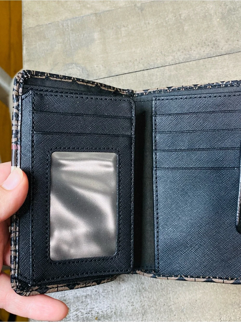 Fossil sydney satchel