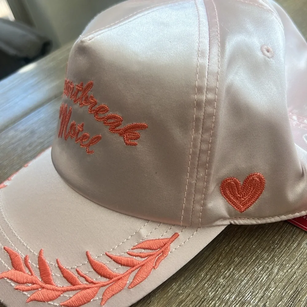 Urban Outfitters nwt pink