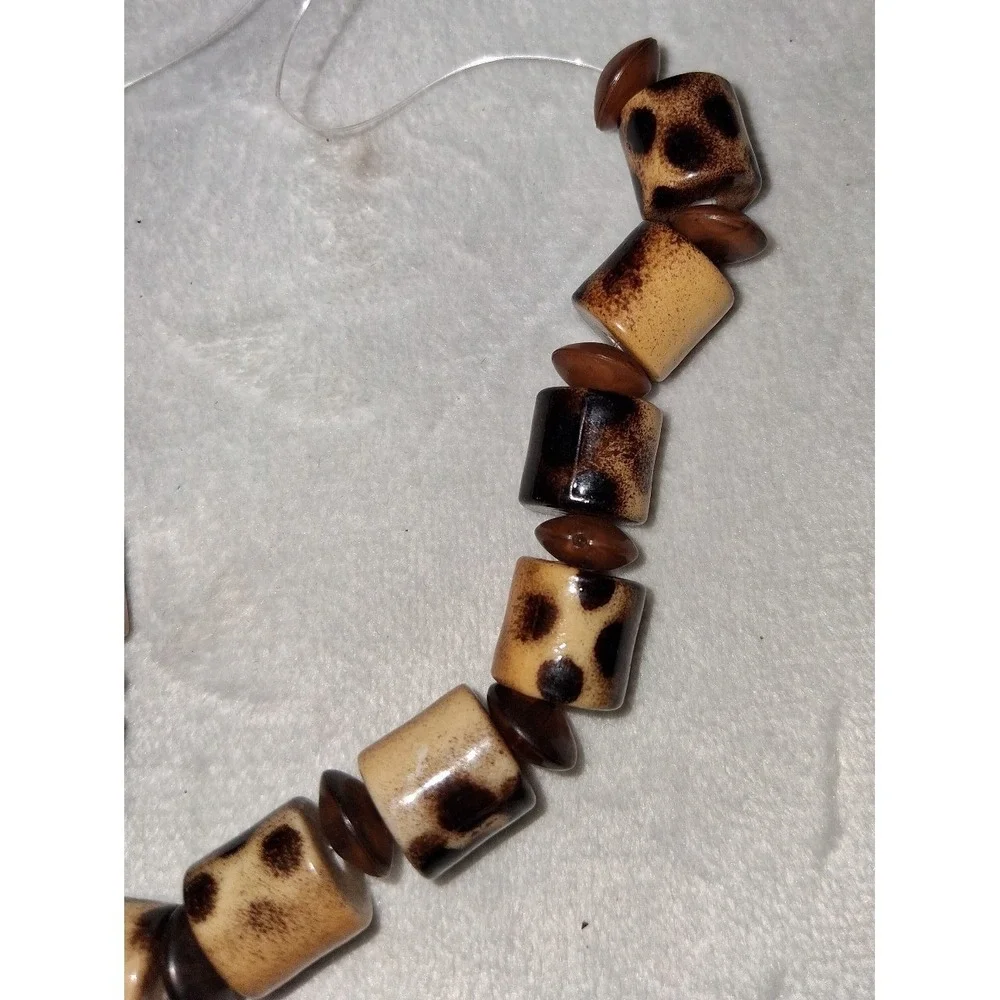 Tan Brown Spotted Ceramic Bead Necklace Chunky Barrel Beads Vintage Style