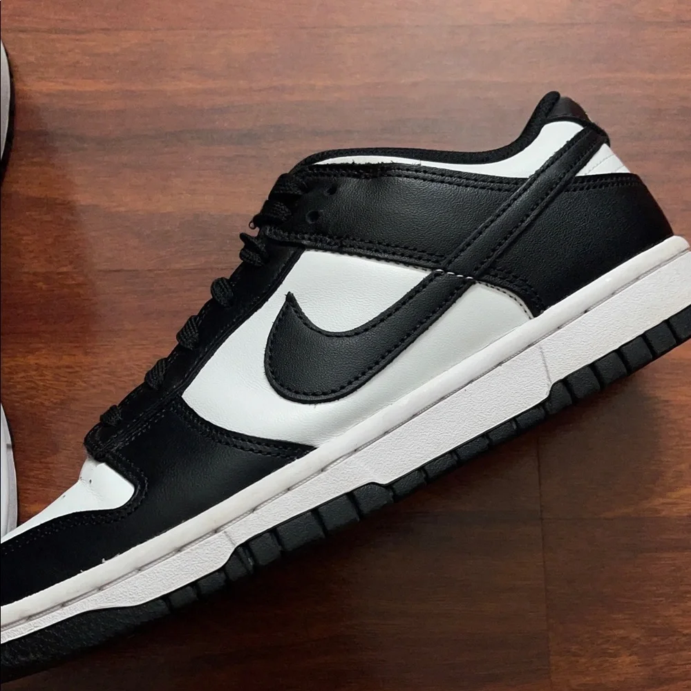 Nike classic low