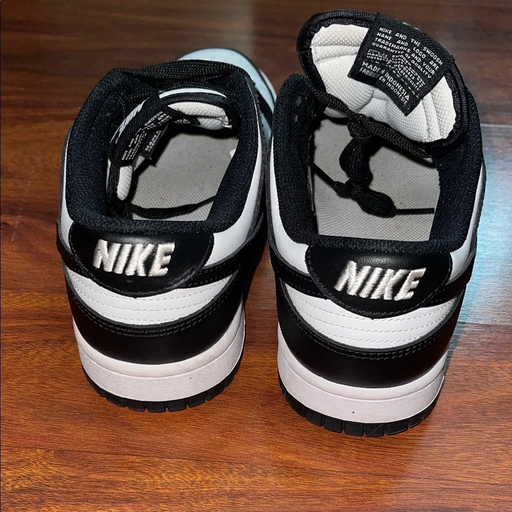 Nike classic low
