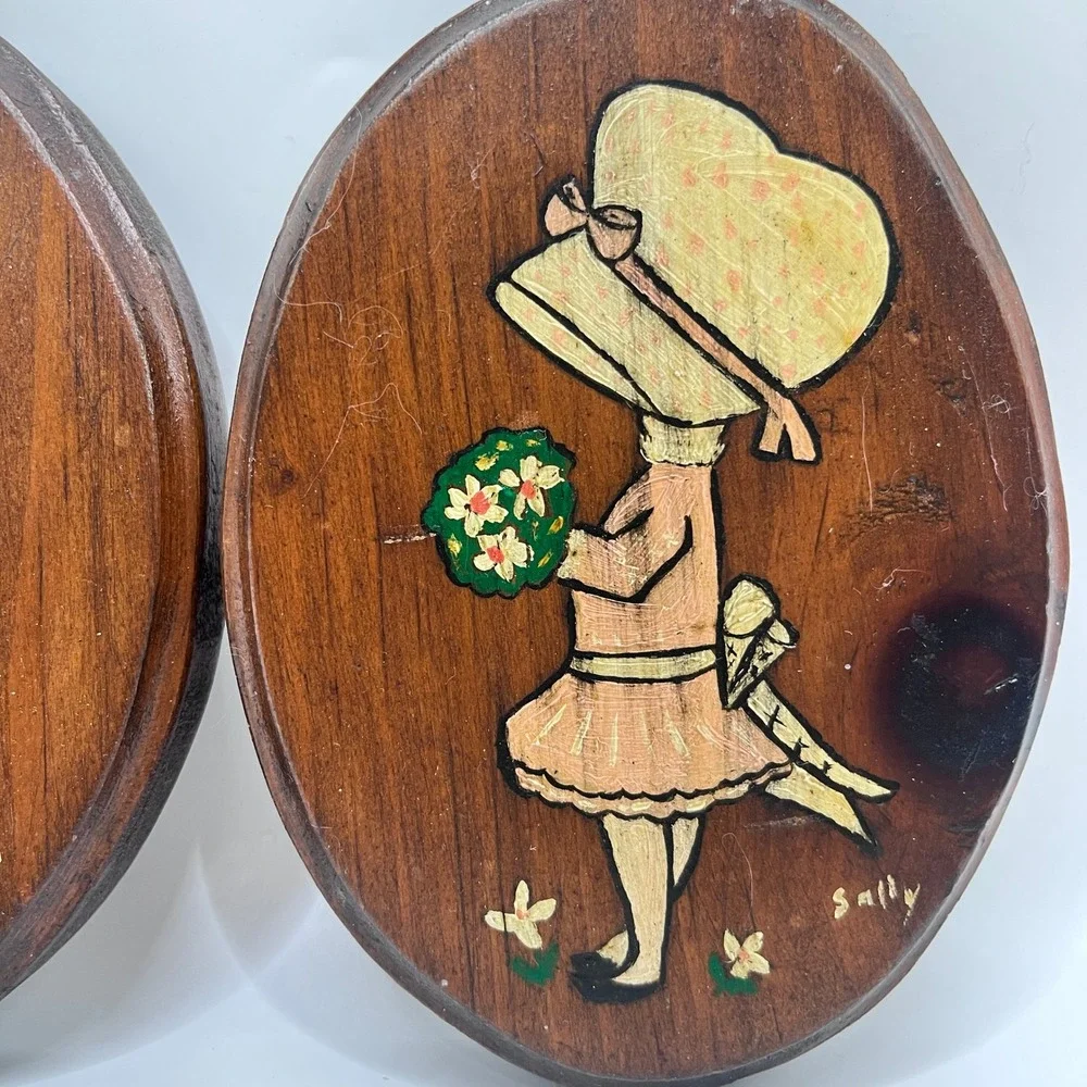N/A vintage hand