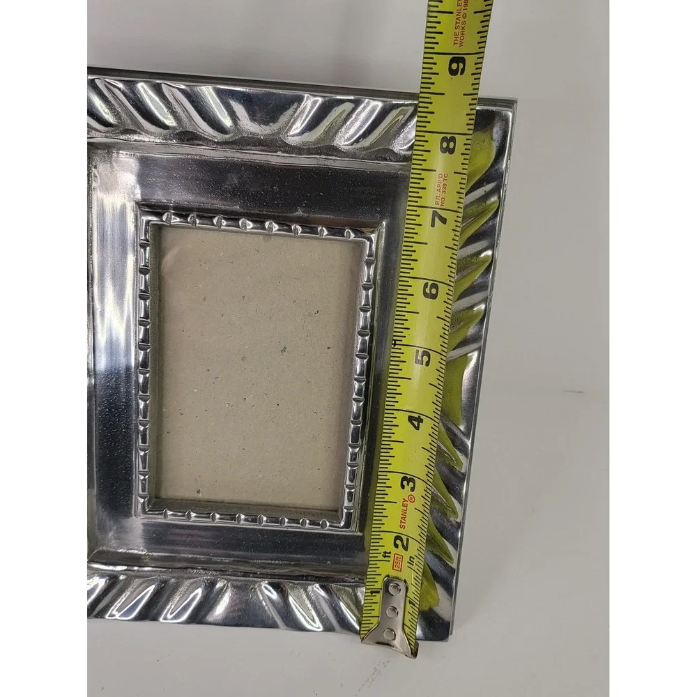N/A ornate silver