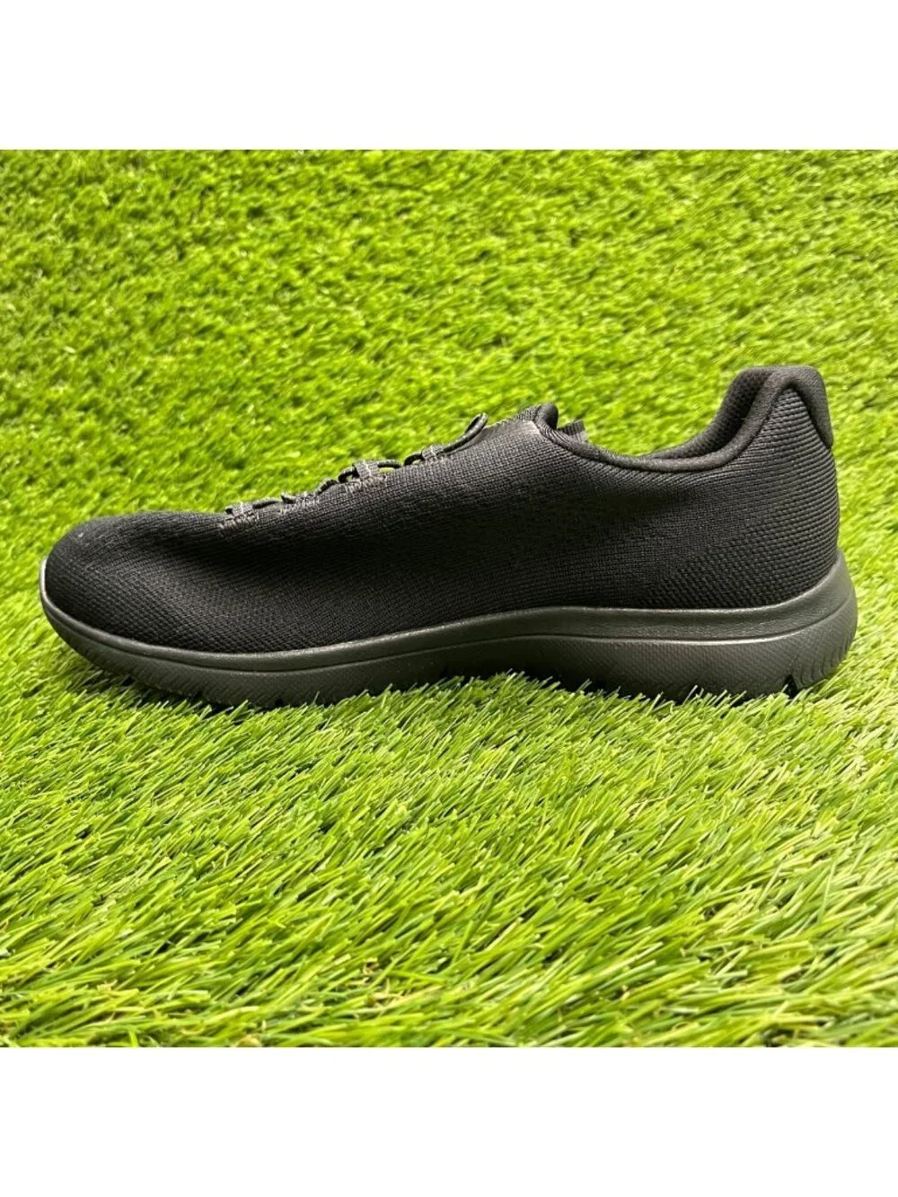 SKECHERS please review