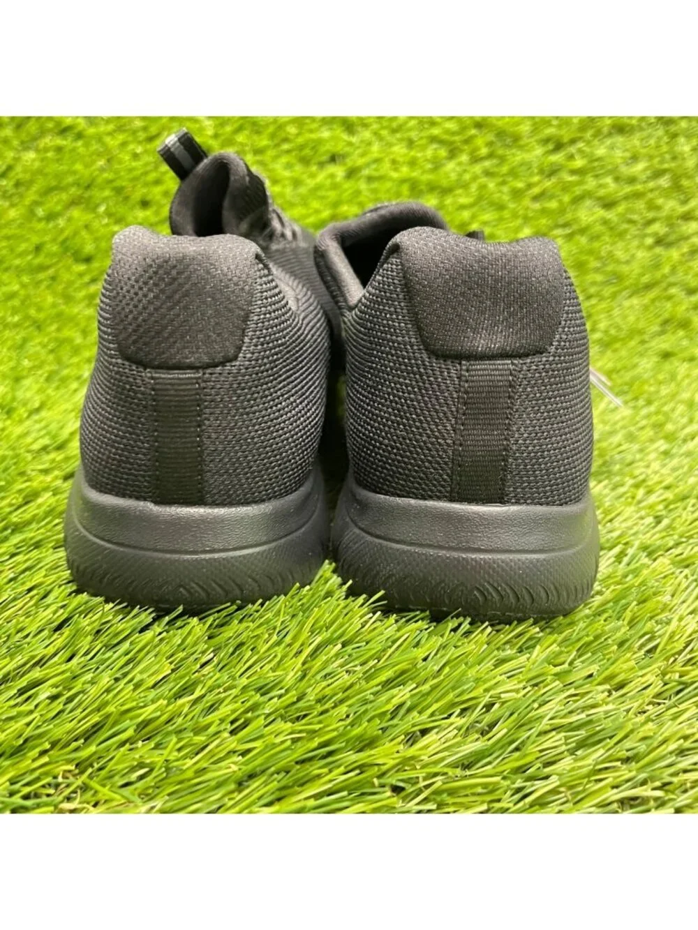 SKECHERS please review