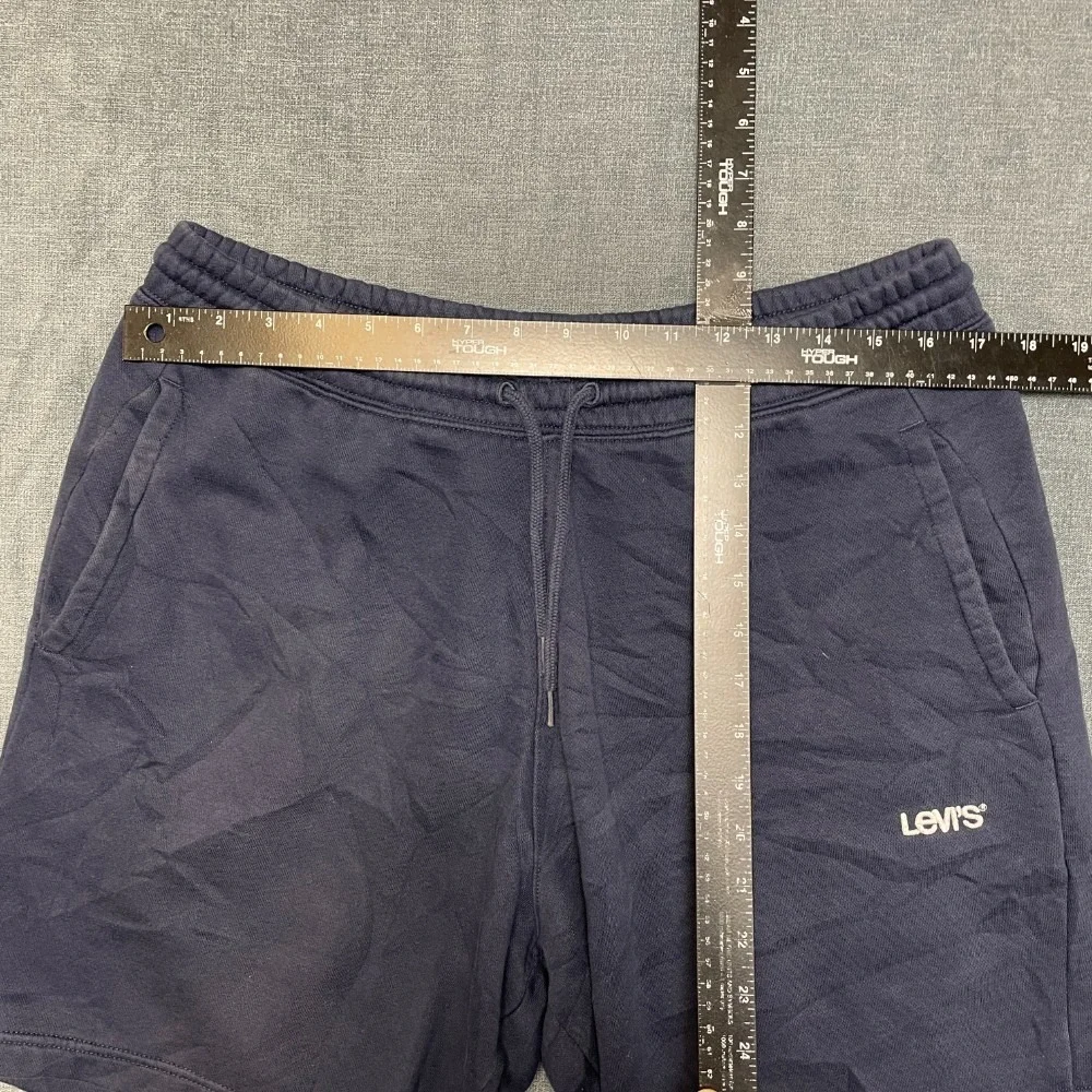 Levis levi sweat