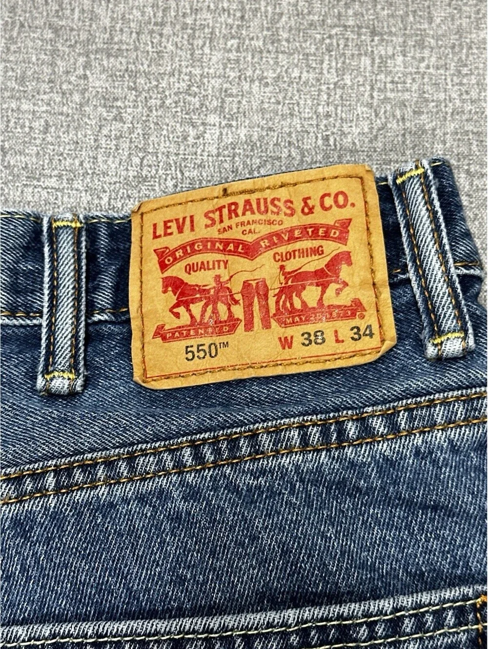 Levis tag shows