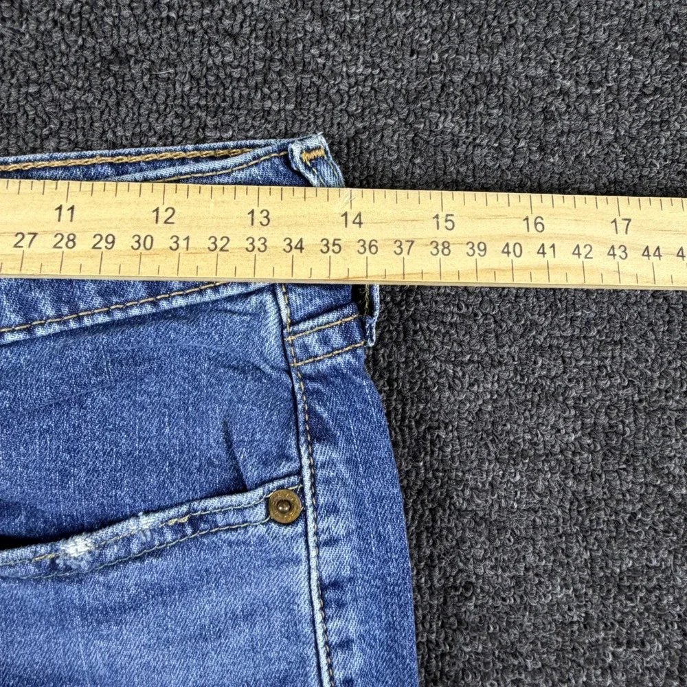 Levis these levi