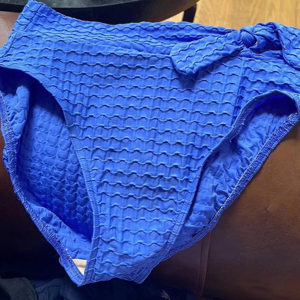 1990’s BIKINI | High Waist | Size 8 bottoms, size 10 adjustable strap top