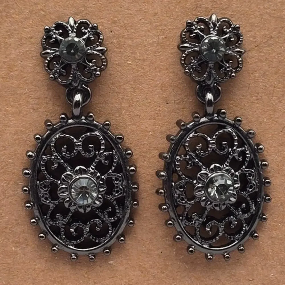1928 filigree oval