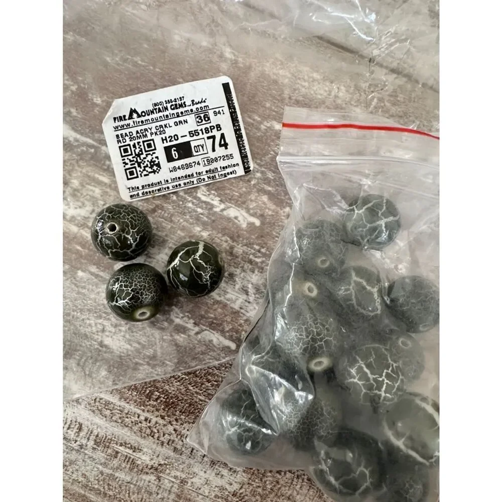 New Fire Mountain Gems Lot of 20 ACRY CRKL GRN RD 20mm Beads