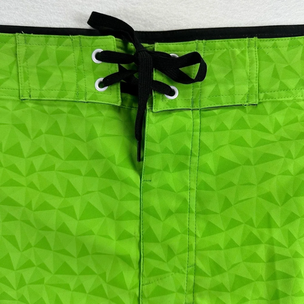 Under Armour big from 42