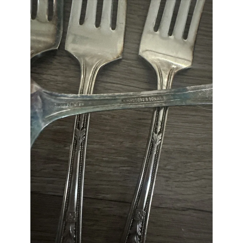 26 International international forks silverplate